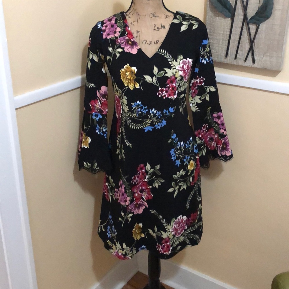 XS black floral dress